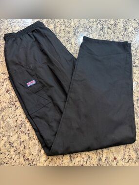 Cherokee Men’s Black Cargo Scrub Pants